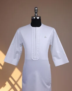A Bright white, layered front flap details, 3/4 sleeve African kaftan