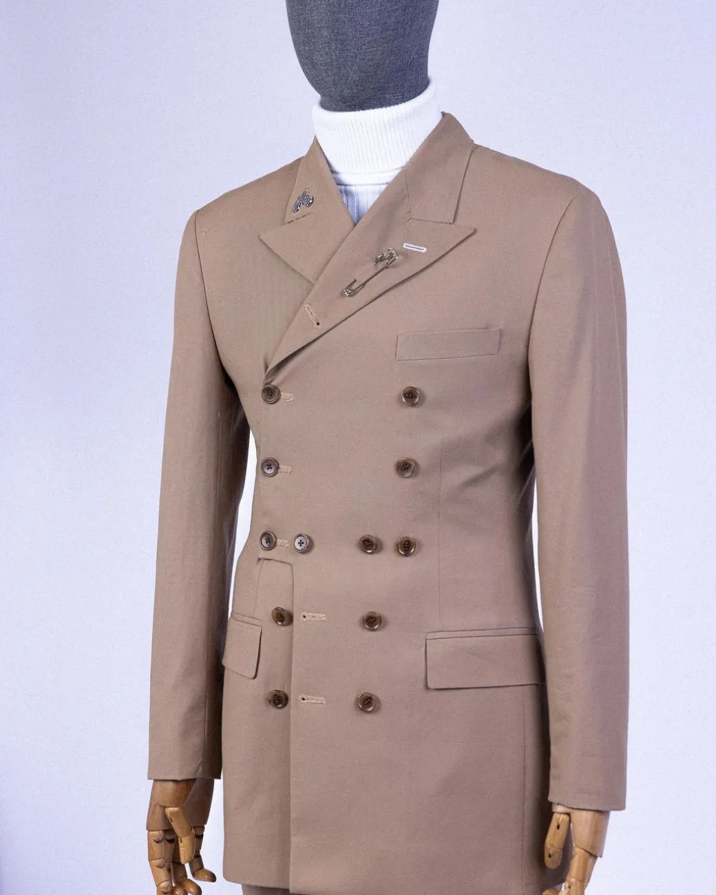 A Brown “Pirate” Polished Chinos, Layered Double Breasted, 12 Buttons, Peak Lapel Pearl Horn Blazers Suit