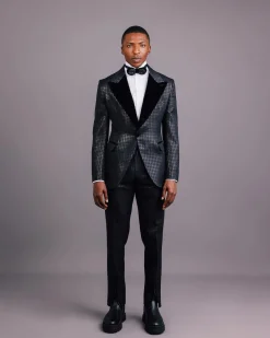 A Charcoal Black, Stuffed Or Slanted Square-Patterned Jacquard Peak lapel Tuxedo Suit