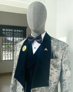 A dispersed silver and black pattern jacquard shawl lapel tuxedo suit