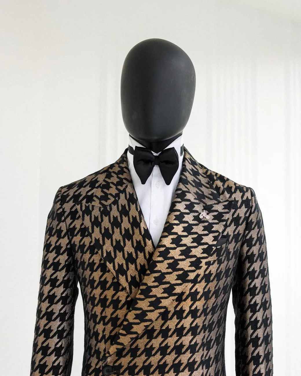 A Gold & Black, Houndstooth Check, Peak Lapel, Front Cut Trench Jacquard Suit