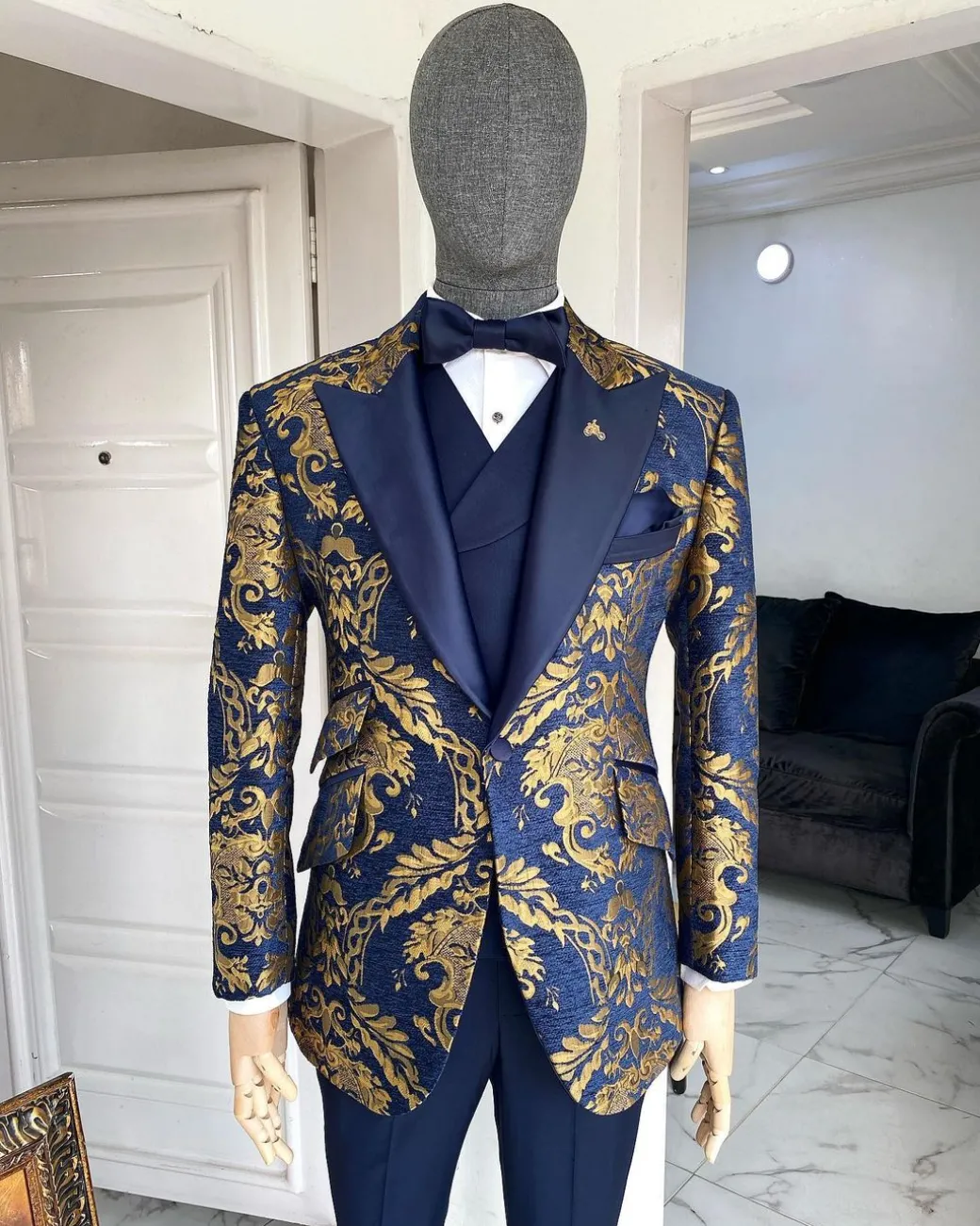 A Gold And Blue “Mandarin” Jacquard Floral Peak Lapel Tuxedo Suit