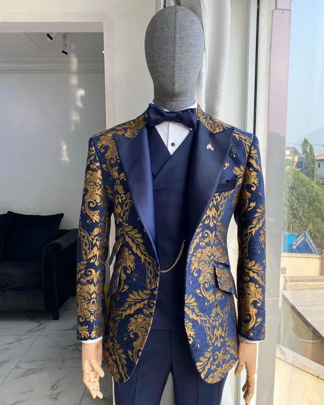 A Gold And Blue “Mandarin” Jacquard Floral Peak Lapel Tuxedo Suit