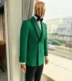 A Grass green double breasted shawl lapel floral pattern jacquard tuxedo suit