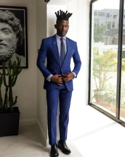 A knitted, Navy blue linen, notch lapel business suit