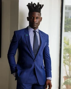 A knitted, Navy blue linen, notch lapel business suit
