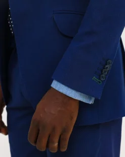 A knitted, Navy blue linen, notch lapel business suit