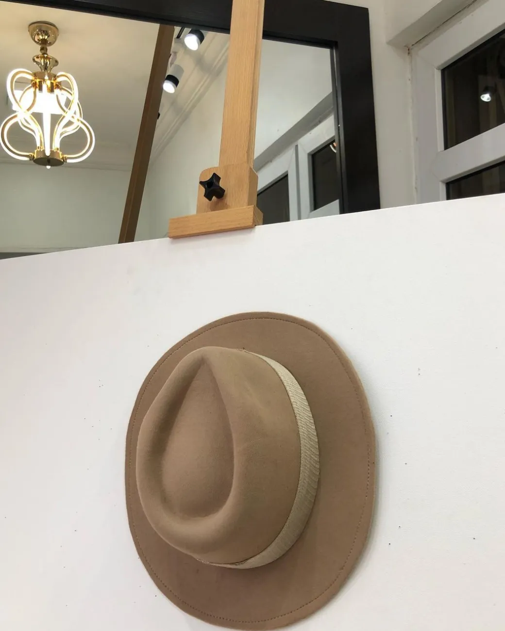 A Light Cream Brown Mens Fashion Hat