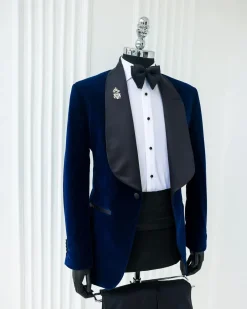 A Midnight Blue, Knitted, Shawl Lapel Tuxedo Suit