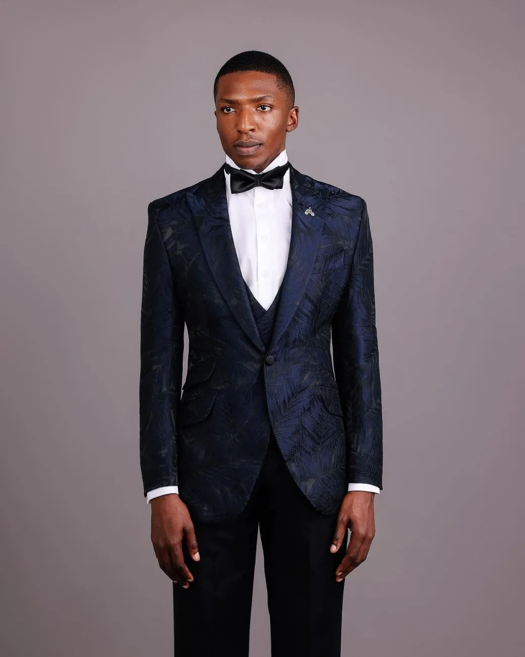 A Midnight Blue, Root and Splashed Plant Print Jacquard Peak Lapel Suit