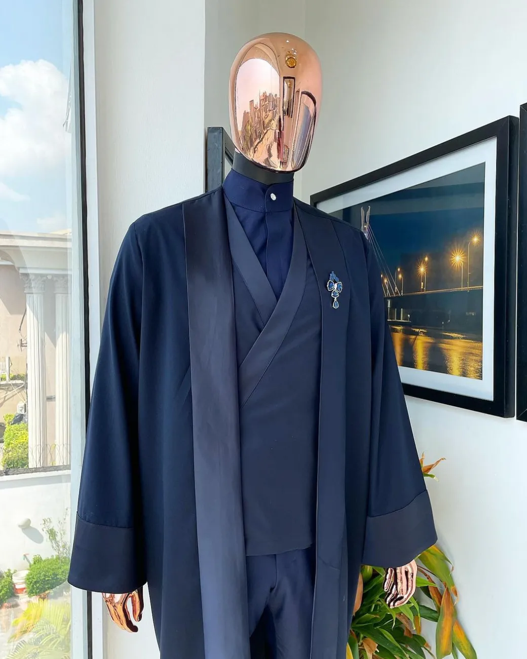 A Monochrome Midnight Blue “Samurai” Cloxedo