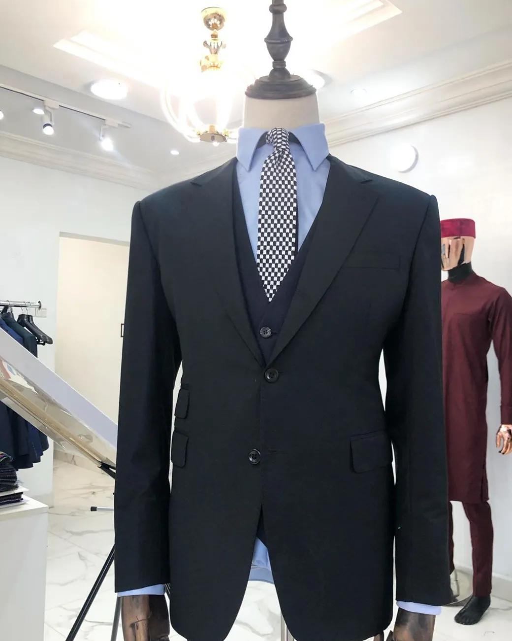 A Navy Blue Cashmere men’s shawl-lapel Evening Tuxedo suit