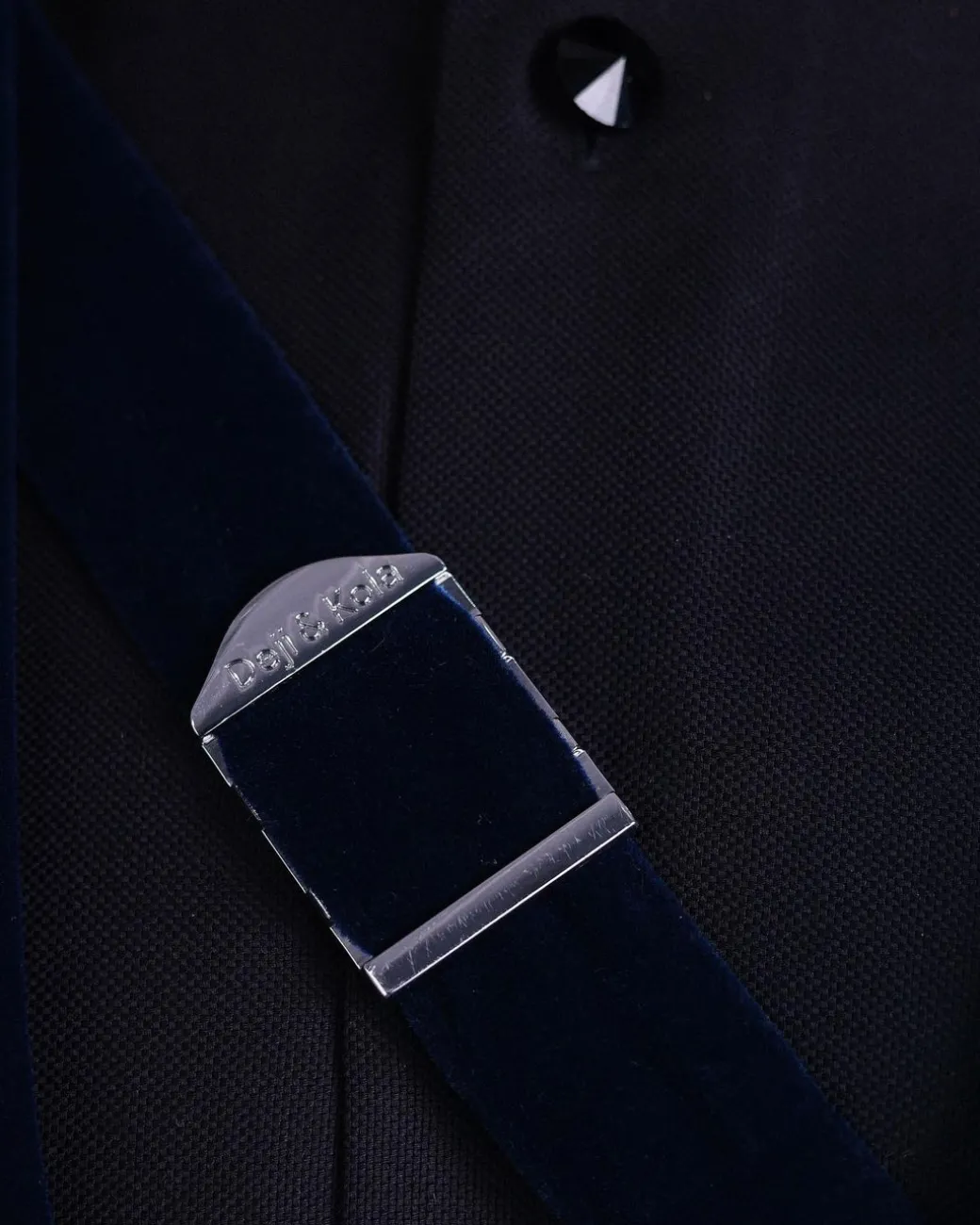 A Navy blue Glass and stone Swarovski mix shawl lapel single button tuxedo blazer suit