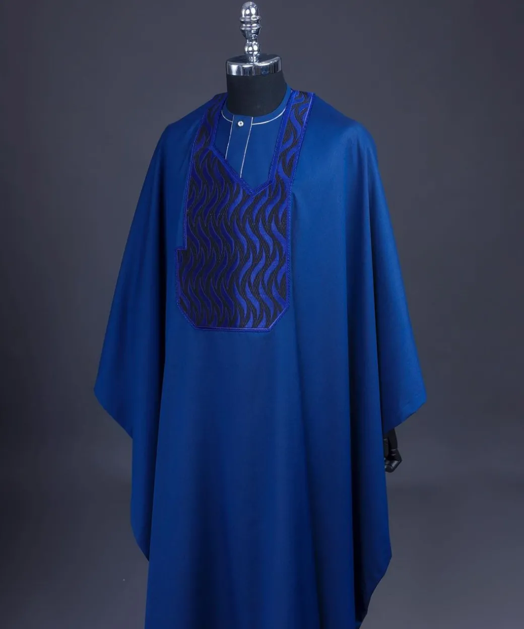 A Navy Blue, Millipedes-Patterned Embroidery Detailing Agbada