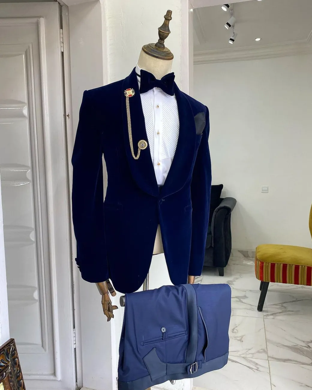 A Navy blue Shawl lapel Italian velvet tuxedo suit