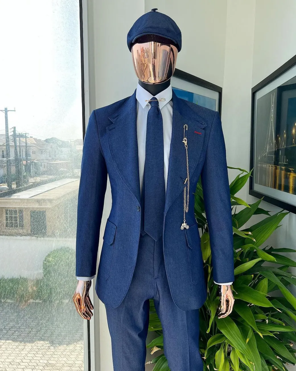 A “peaky blinders” denim knitted notch lapel suit