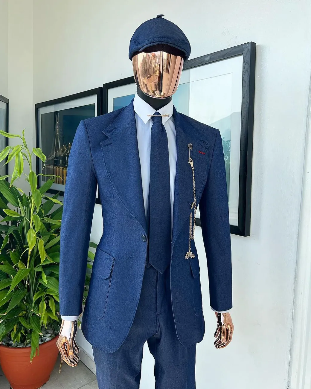 A “peaky blinders” denim knitted notch lapel suit