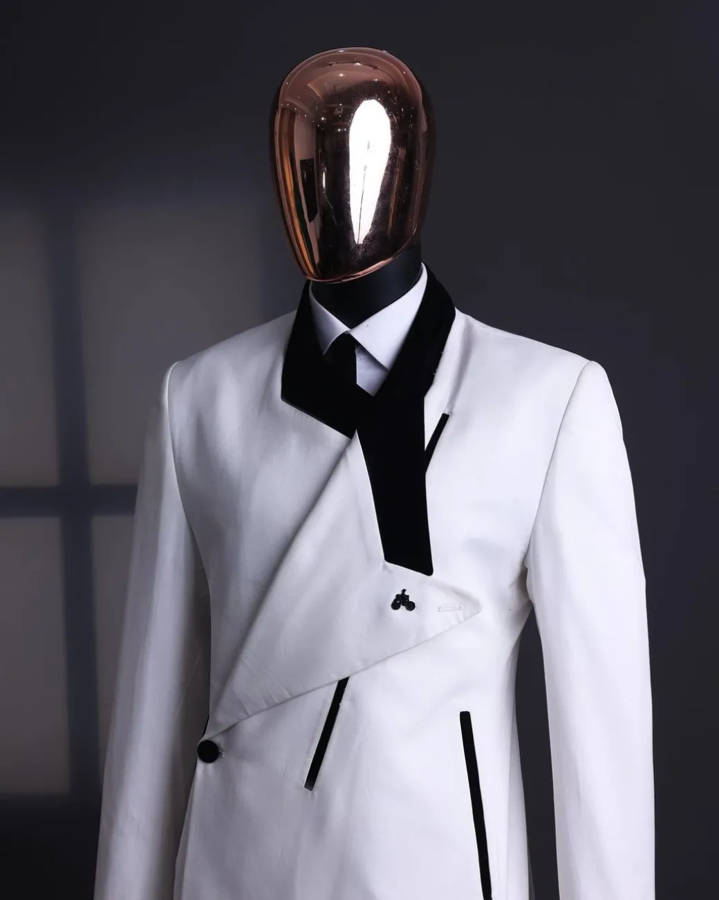 A Polished chinos “pride & prejudice” double breasted deconstructed dropping lapel suit