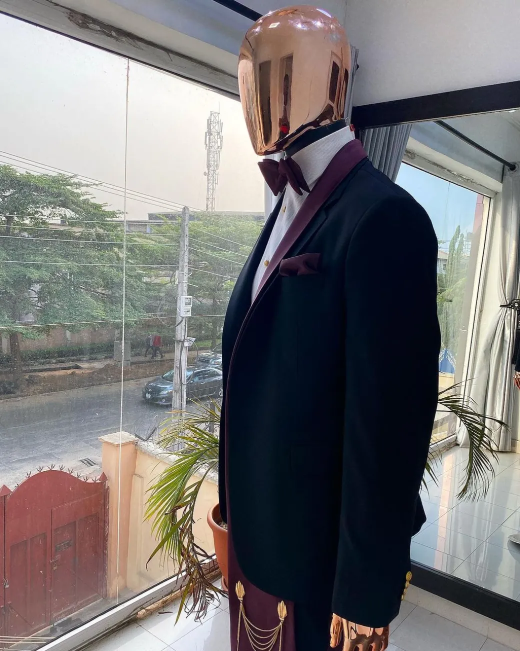 A Reloaded “falz” 3 lapel (shawl andnotch) tuxedo suit