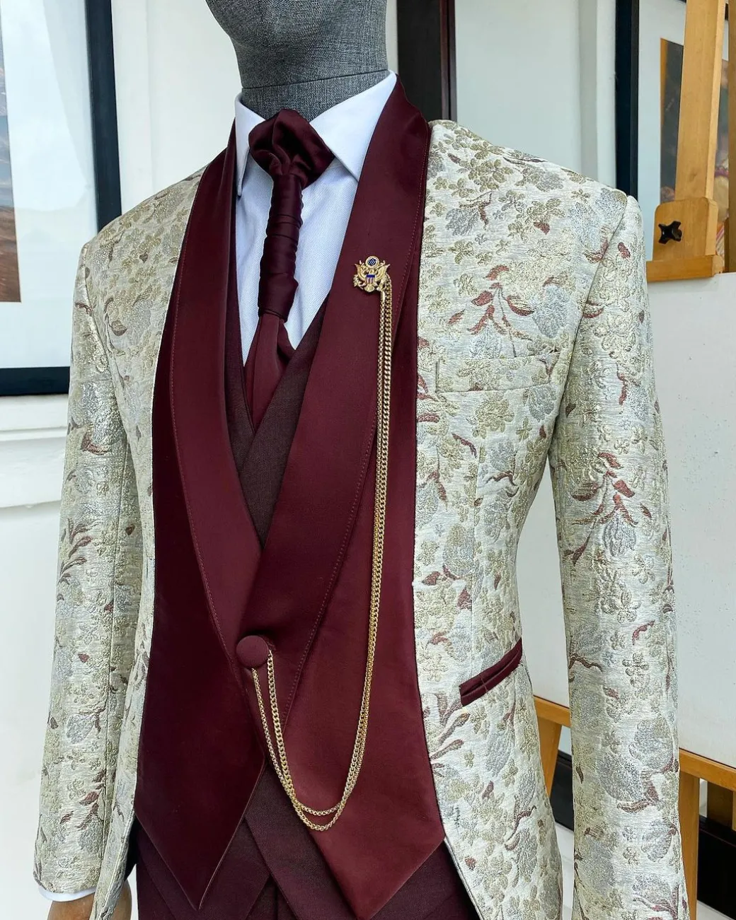 A Reloaded “Lugard” Jacquard Tuxedo Suit