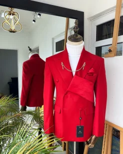 A Reloaded Red “Oranmiyan”Peak Lapel Tuxedo Suit