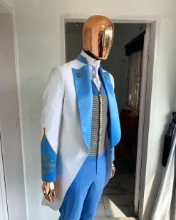 A Reloaded “Showman” Suit