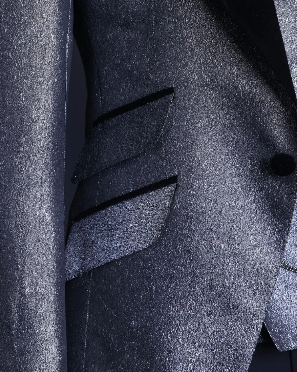 A Silver and black, knitted, jacquard peak lapel tuxedo suit