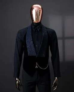 A Splashed Broom 4 Suit