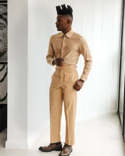 A Tan Brown, Vintage Club Collar Business Elastic Shirt.