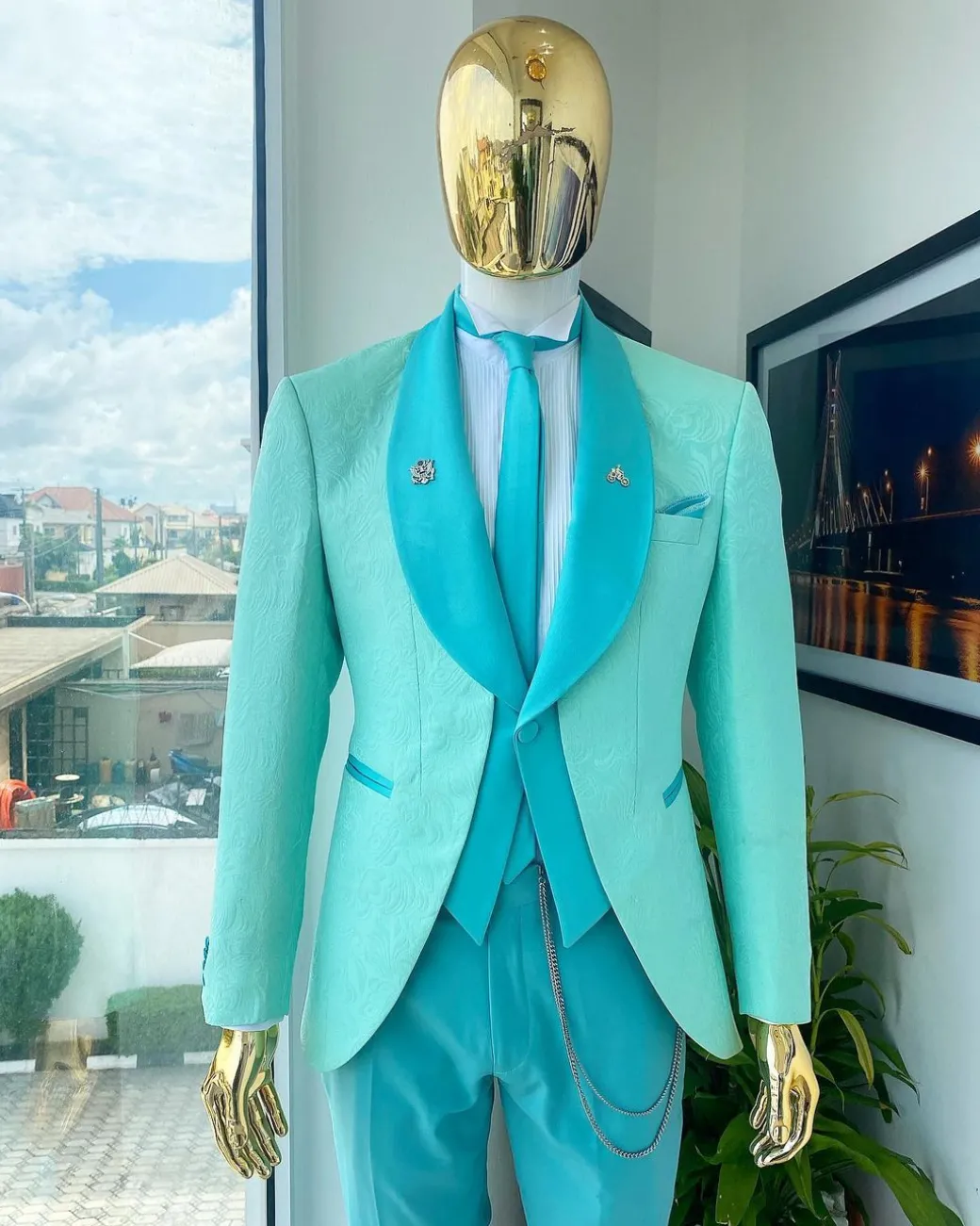 A Turquoise Green Shawl Lapel Floral Jacquard Suit