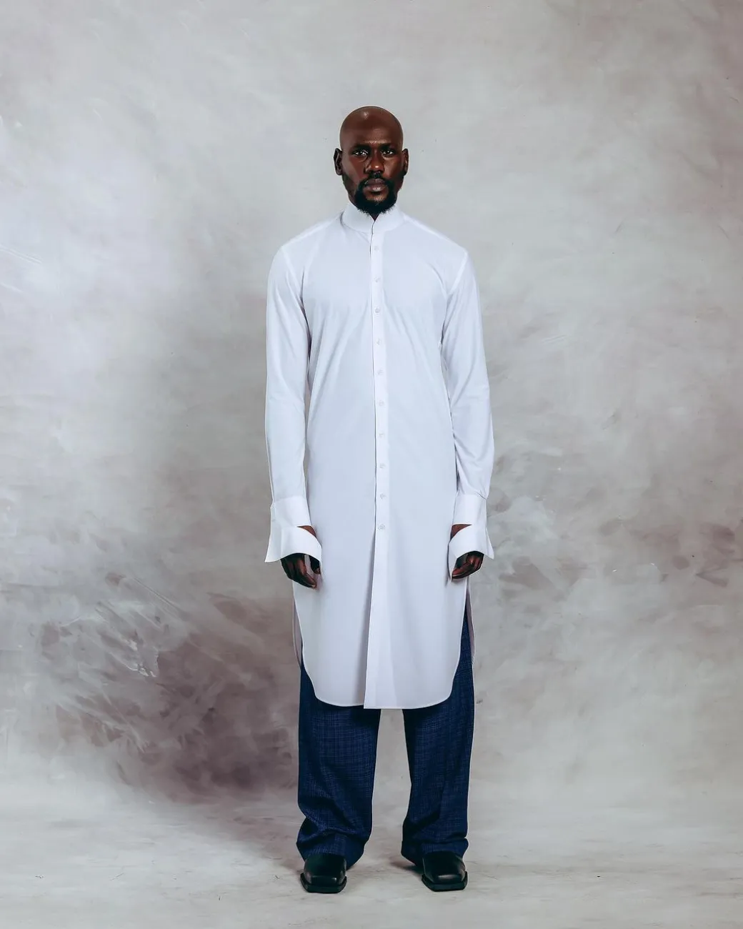 A White Hand Slide Extra Long Bishop Neck Shirt