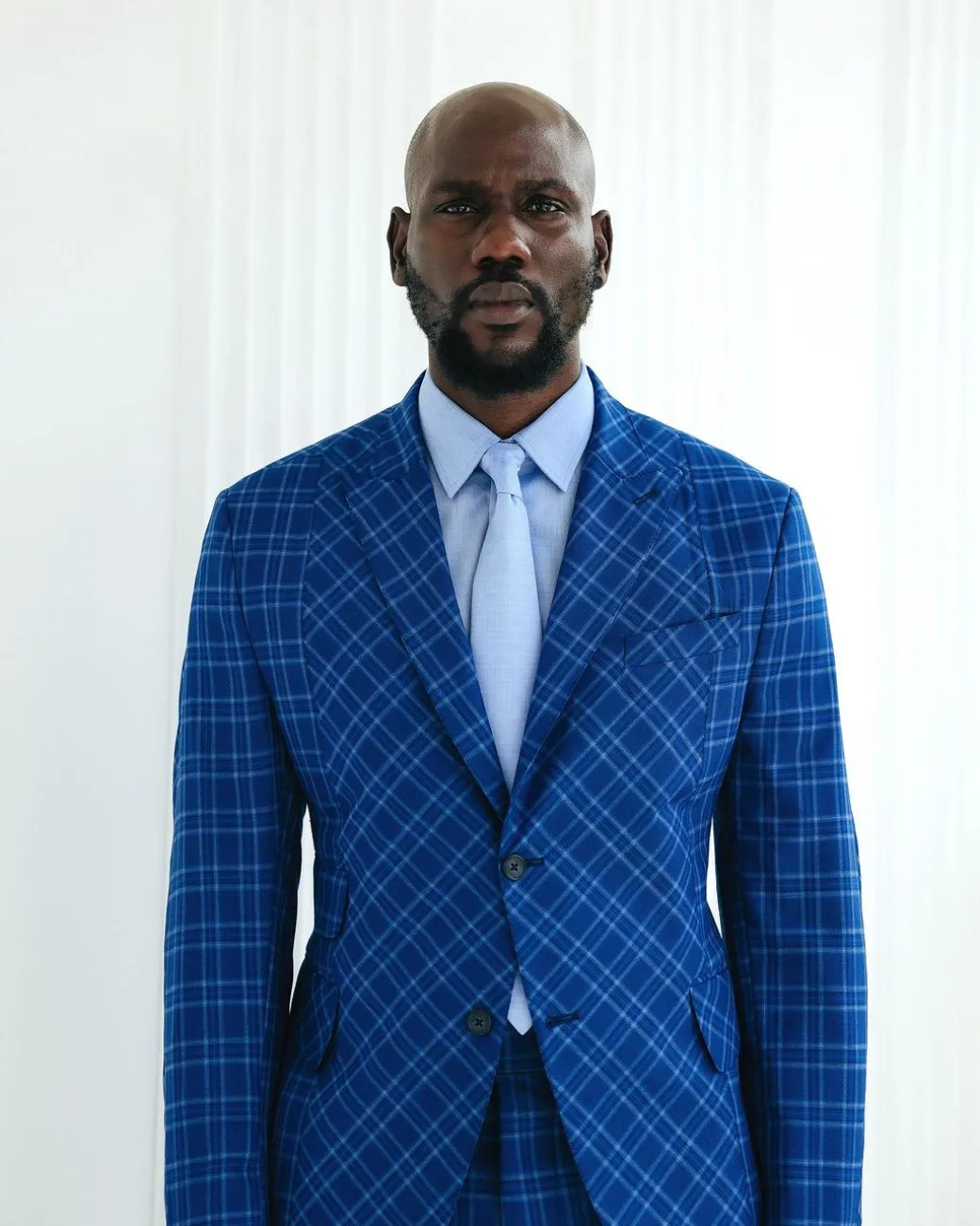 A Windowpane relayed and inverted check, knitted peak lapel suit
