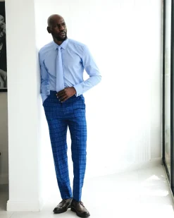 A Windowpane relayed and inverted check, knitted peak lapel suit