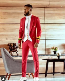 A Wine Short Marine Gold Buttons tuxedo Suit