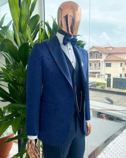 An Aquarium Pattern Navy Blue Peak Lapel Jacquard Suit.