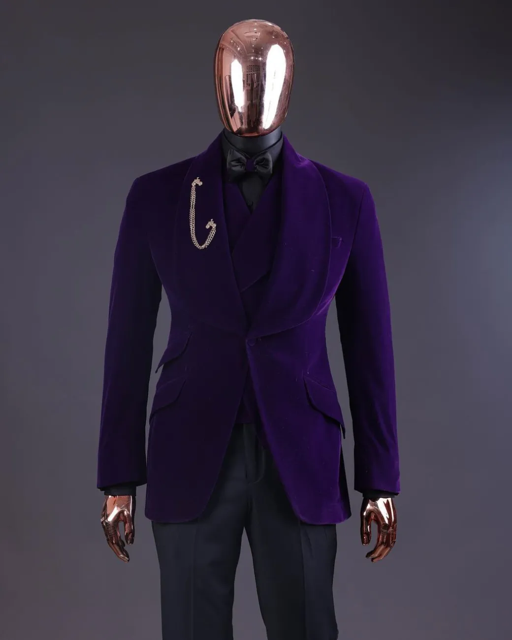 An Egg Plant Purple Velvet Shawl Lapel Tuxedo Suit