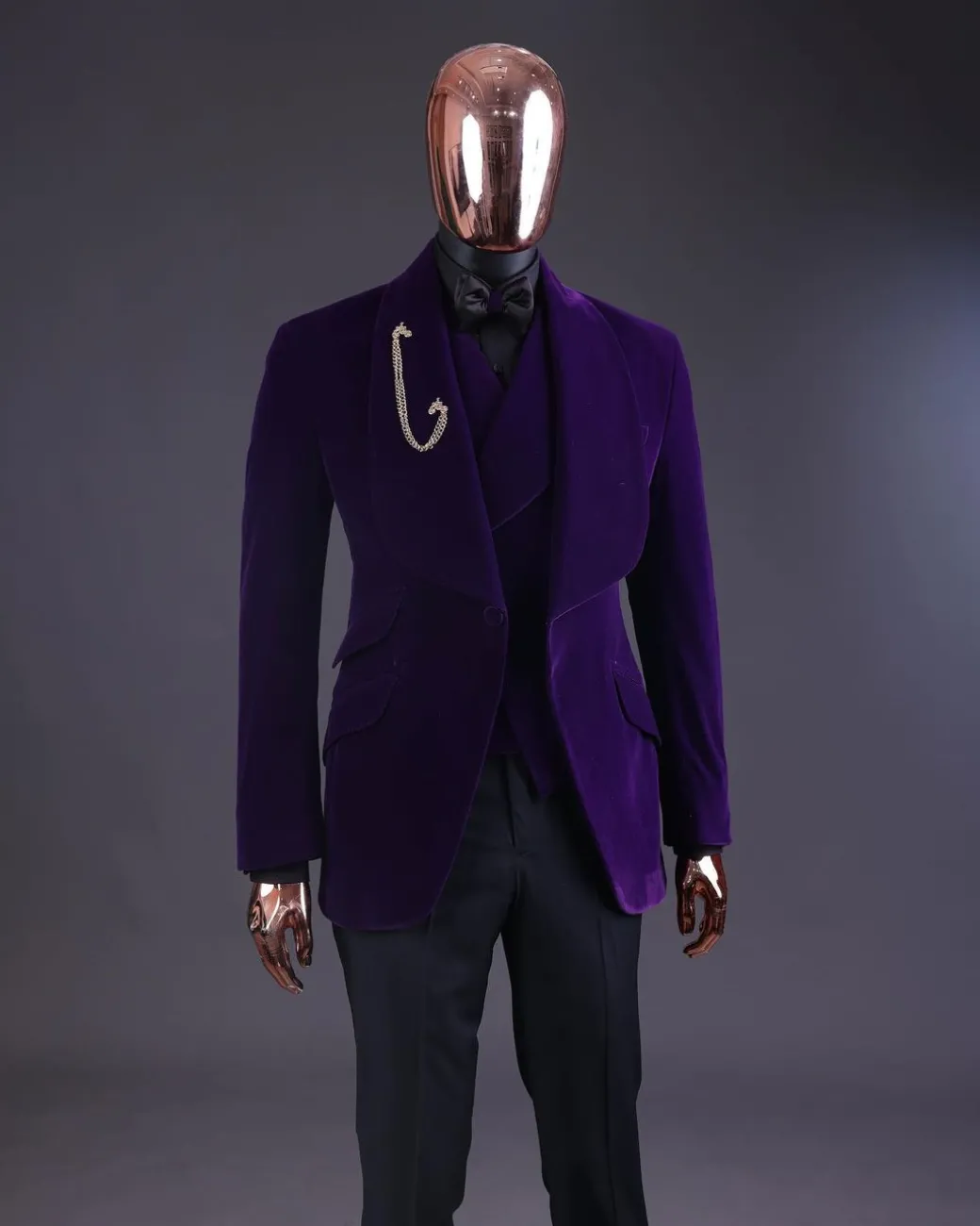 An Egg Plant Purple Velvet Shawl Lapel Tuxedo Suit