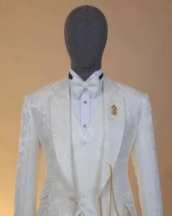An ivory white, knitted, root floral jacquard notch lapel suit.