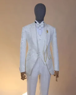 An ivory white, knitted, root floral jacquard notch lapel suit.