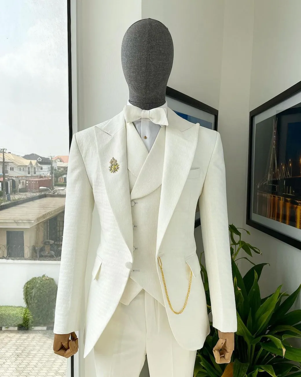 An Ivory white, Peak Lapel, Seamless Geometric Patterns Jacquard Suit