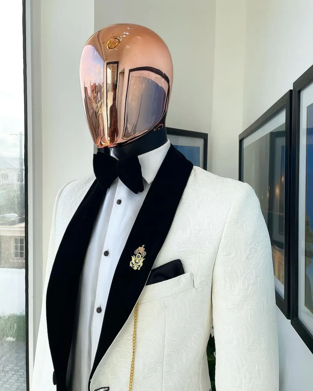 An Ivory white shawl lapel floral jacquard tuxedo suit