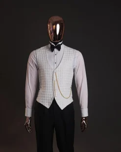 An Ivory white, swollen floral jacquard shawl lapel tuxedo suit