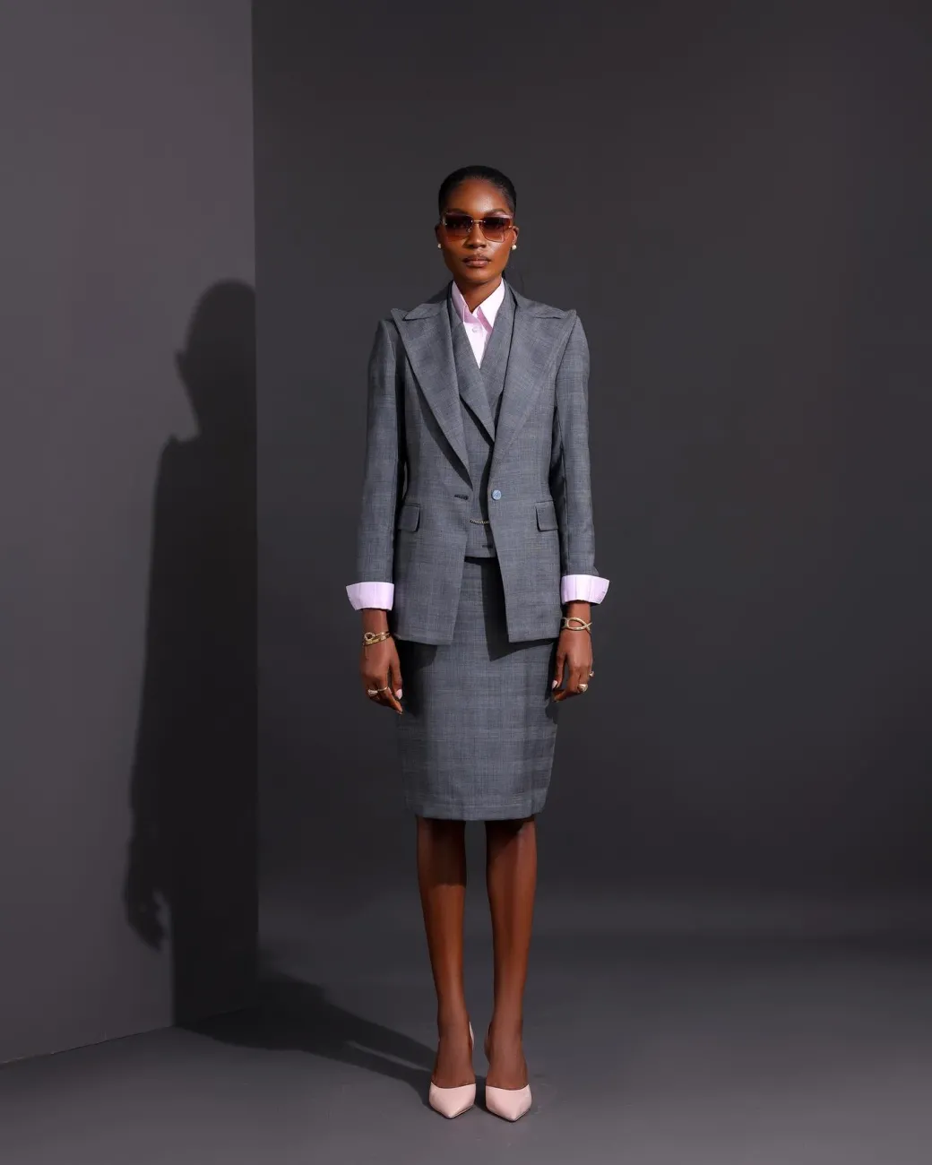 The “AVT12” Suit