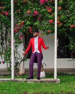The “Bridgeton” 24 VS 6 Suit.