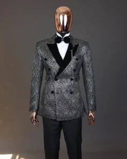 The “Love don’t Cost Shishi ” peak lapel, high pocket tuxedo suit