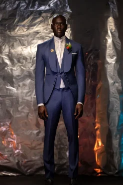 The “Lyttleton” two-pate intersected shawl lapel hand knitted Tuxedo blazer suit