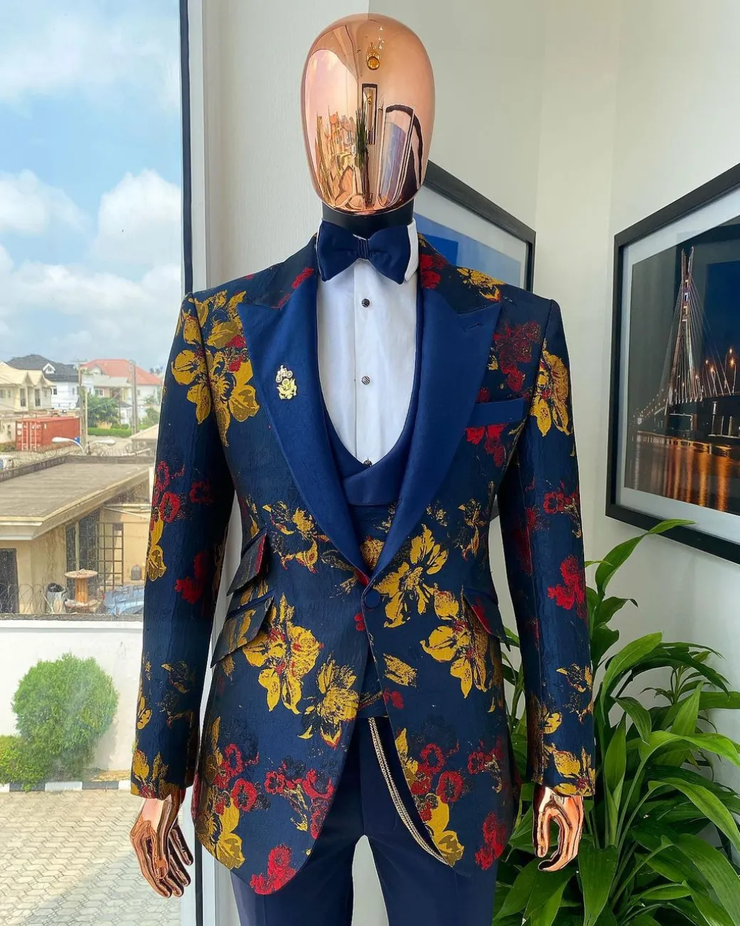 The “Mandarin” Gold, Navy blue and red splashed jacquard peak lapel suit