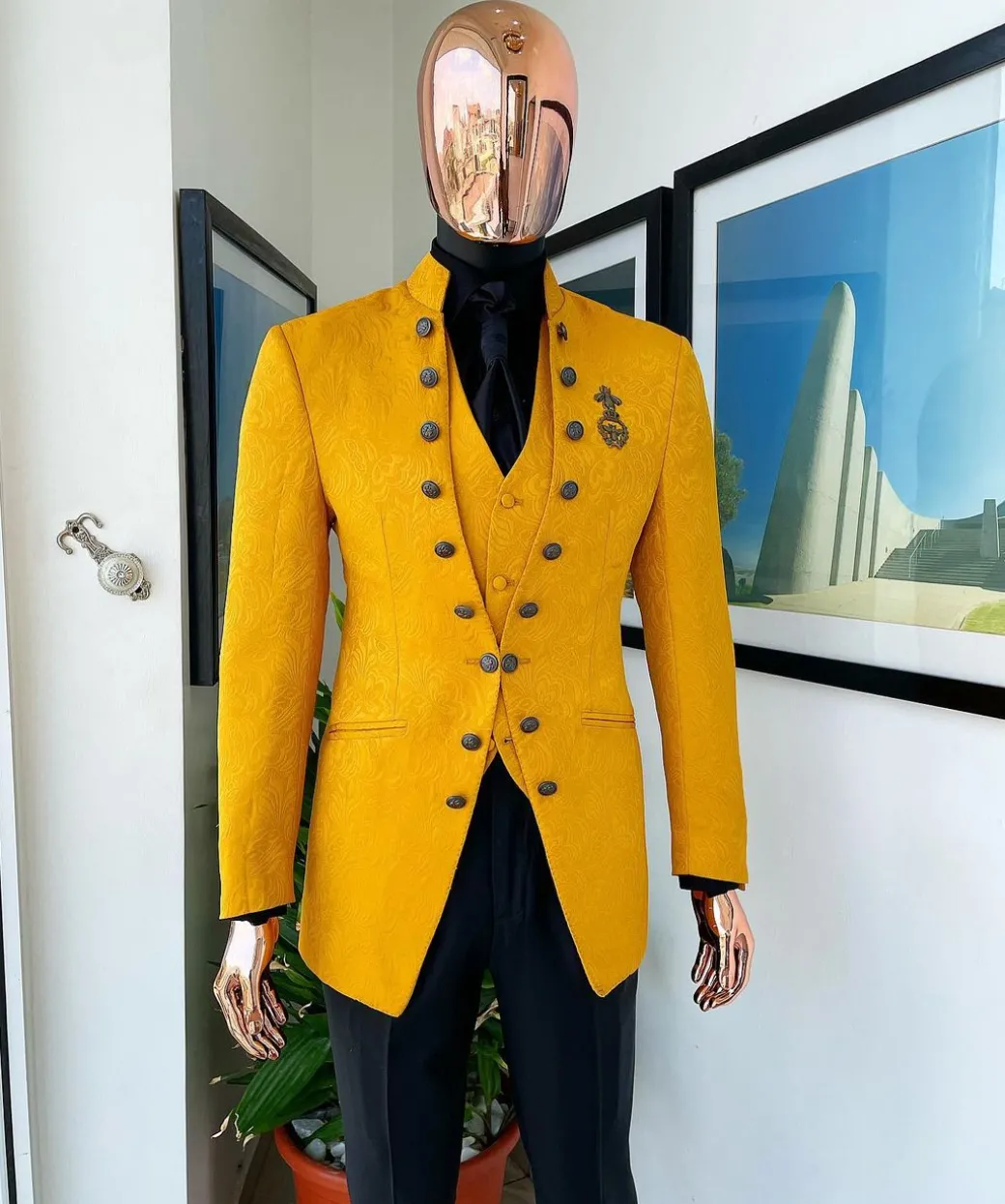 The “Monaco” honey yellow, single button front cut layered suit