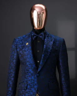 The “Pebble” Suit