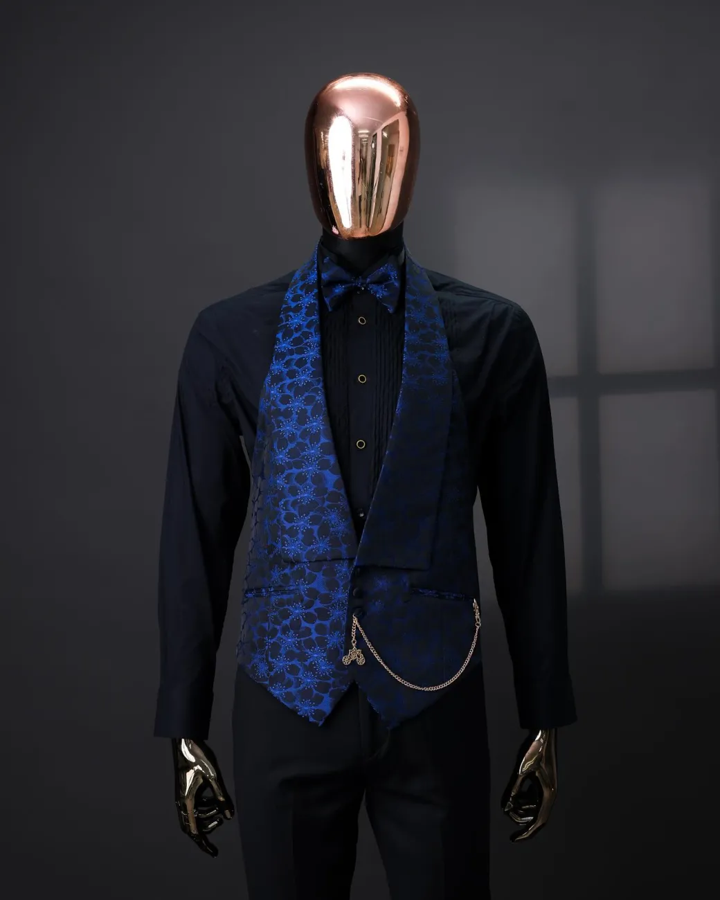 The “Pebble” Suit